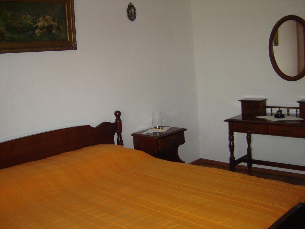 Apartments Grgorinic Pula Bagian luar foto